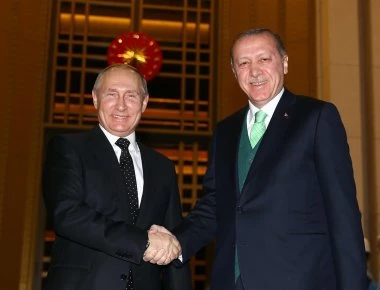 Πούτιν: «Το 2023 θα ξεκινήσει τη λειτουργία του ο πυρηνικός σταθμός στο Ακούγιου»